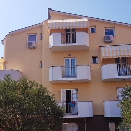 Apartmani Lili Sukošan Dış mekan fotoğraf