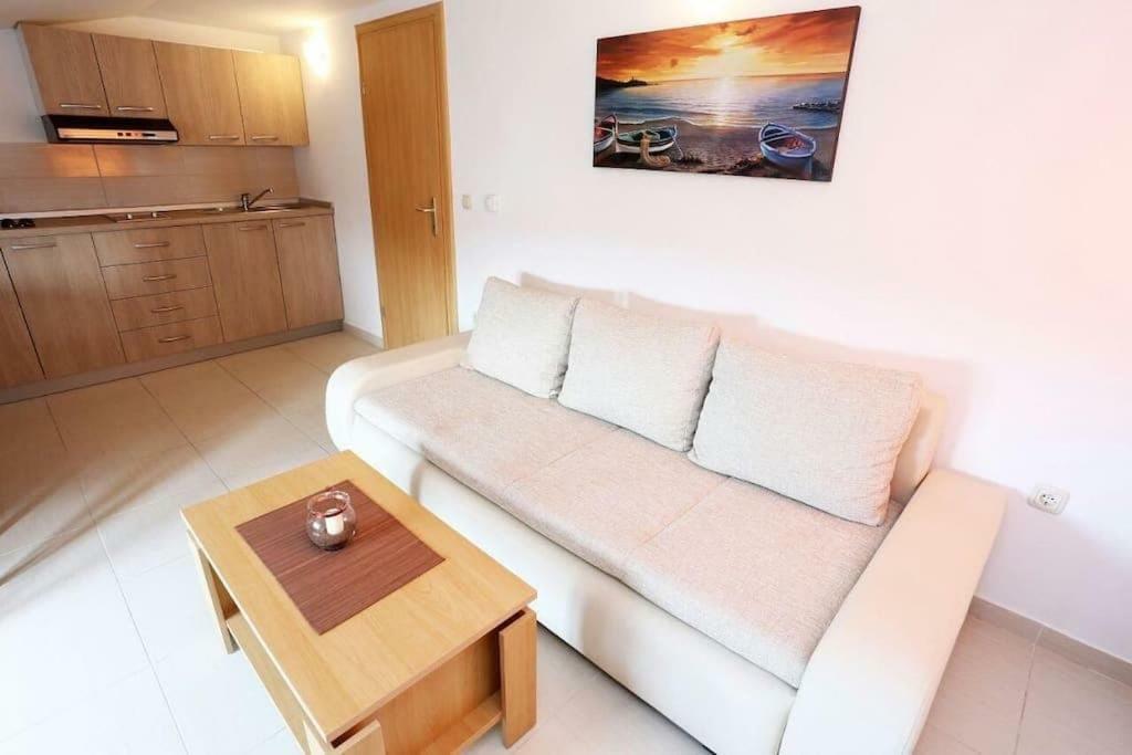 Apartmani Lili Sukošan Dış mekan fotoğraf