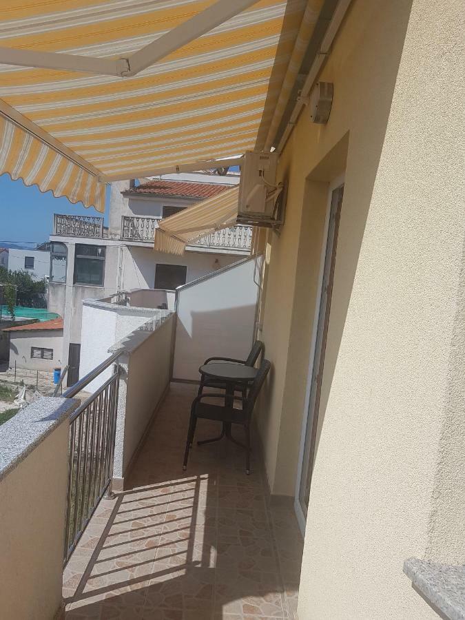 Apartmani Lili Sukošan Dış mekan fotoğraf