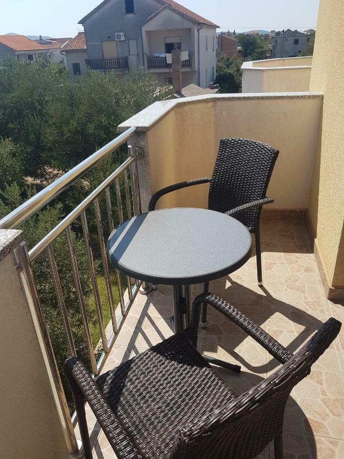 Apartmani Lili Sukošan Dış mekan fotoğraf