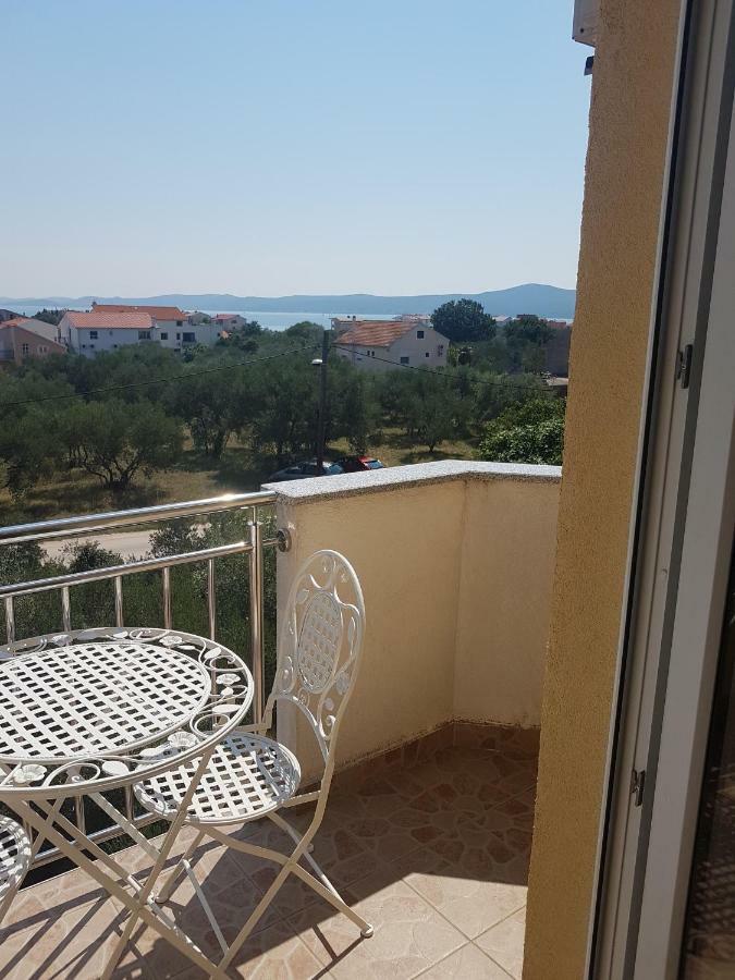 Apartmani Lili Sukošan Dış mekan fotoğraf
