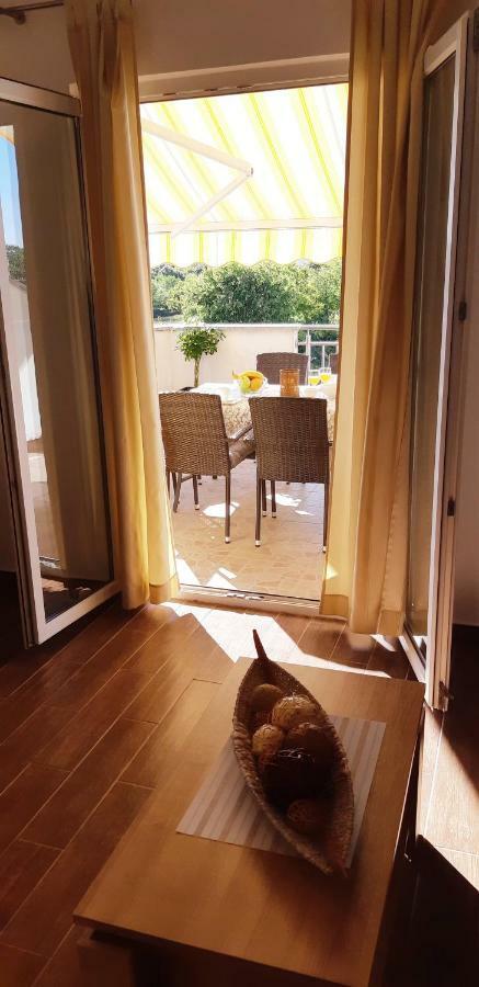 Apartmani Lili Sukošan Dış mekan fotoğraf