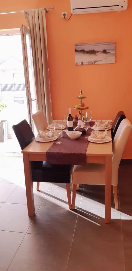Apartmani Lili Sukošan Dış mekan fotoğraf