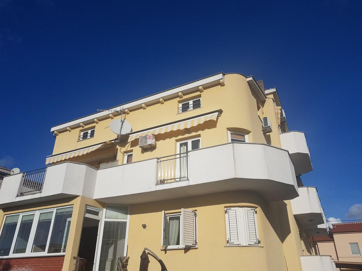 Apartmani Lili Sukošan Dış mekan fotoğraf
