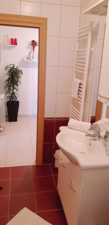 Apartmani Lili Sukošan Dış mekan fotoğraf