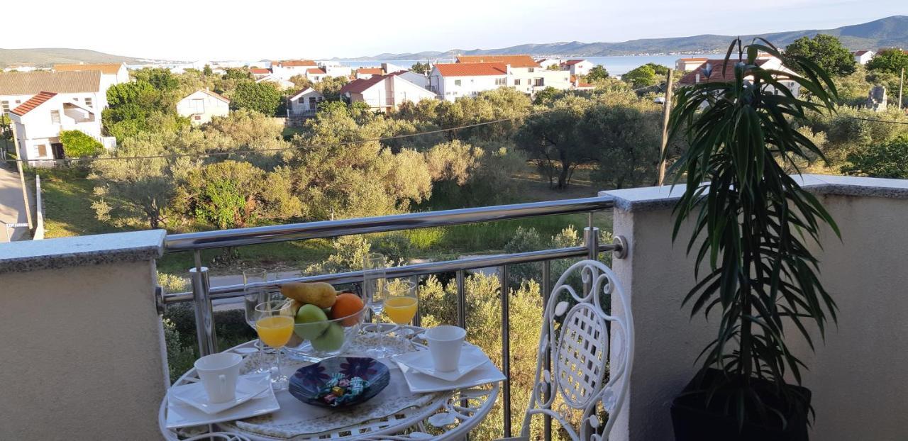 Apartmani Lili Sukošan Dış mekan fotoğraf